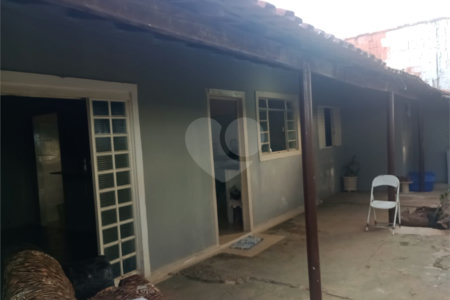 Casa à venda com 3 quartos em Jardim Nova Era, Itapetininga, SP