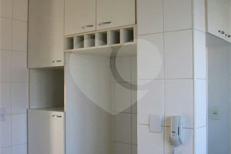 Apartamento à venda com 2 quartos, sendo 1 suíte, no Centro, Vinhedo, SP
