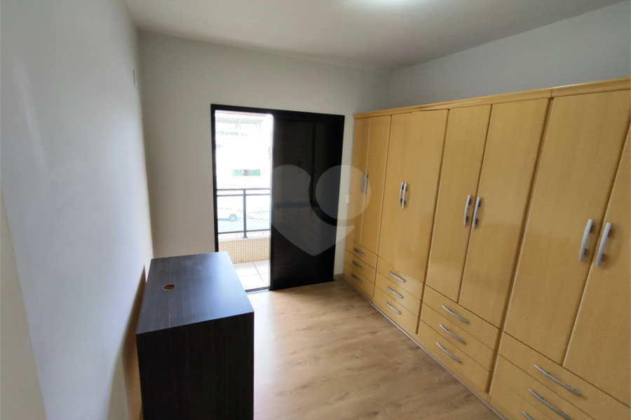 Apartamento à venda com 3 quartos, sendo 1 suíte,  em Vila Ester (zona Norte), São Paulo, SP
