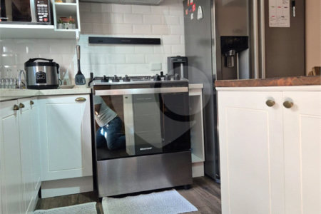Sobrado à venda com 2 quartos em Vila Gumercindo, São Paulo, SP