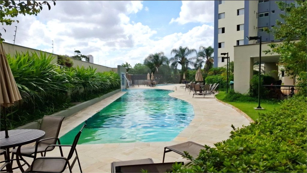 Apartamento à venda com 3 quartos, sendo 1 suíte, em Jardim Ester, São Paulo, SP