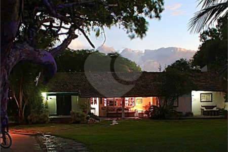 Casa à venda com 6 quartos, sendo 4 suítes, em Manguinhos, Armação dos Búzios, RJ