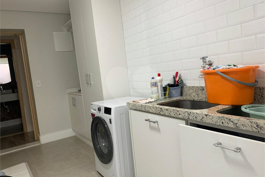 Sobrado à venda com 4 quartos, sendo 3 suítes, em Imirim, São Paulo, SP