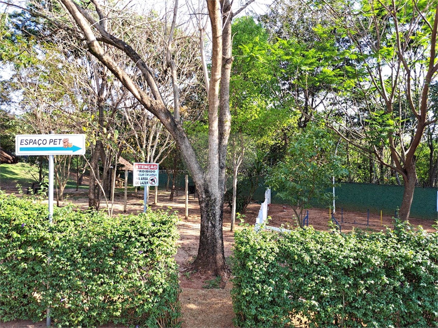 Terreno à venda no condomínio Residencial Maria Dulci, Indaiatuba - SP