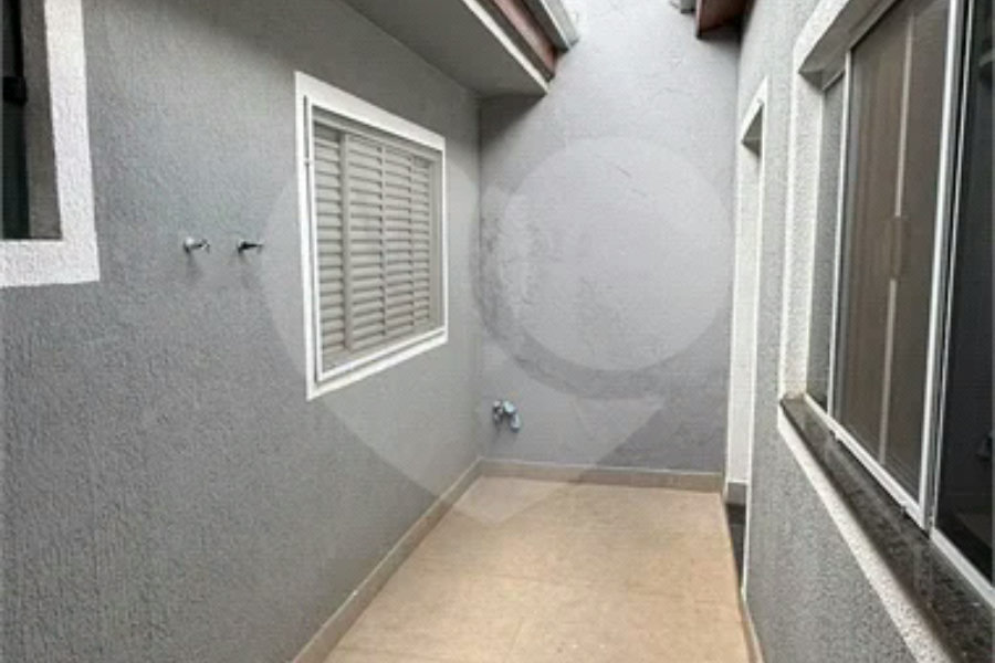 Casa a venda, composta por 2 casas separadas no Jaraguá em Piracicaba - SP.