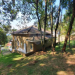 Sobrado à venda com 4 quartos, sendo 3 suítes, em Serra da Cantareira, Mairiporã, SP