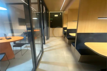 Apartamento à venda com 3 suítes em Campo Belo, São Paulo, SP
