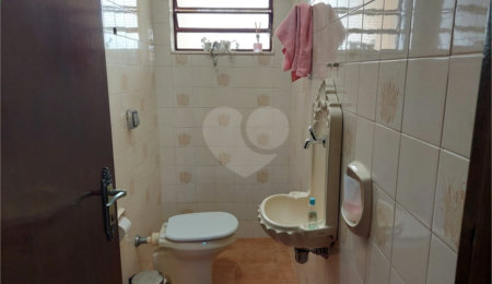 Casa à venda com 5 quartos, sendo 3 suítes,  no Centro, Mairiporã, SP