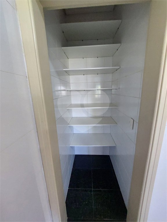 Casa à venda com 3 quartos, sendo 1 suíte, no condomínio Village Saint Clair, Sorocaba - SP