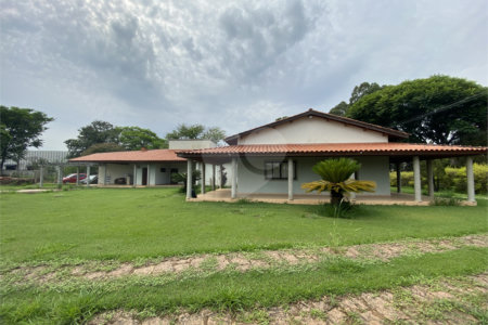 Casa à venda com 3 quartos, sendo 1 suíte,  em Distrito Industrial do Lageado, Salto, SP