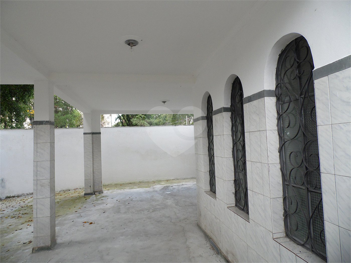 Casa à venda com 5 quartos, sendo 3 suítes, em Vila São Francisco, São Paulo, SP
