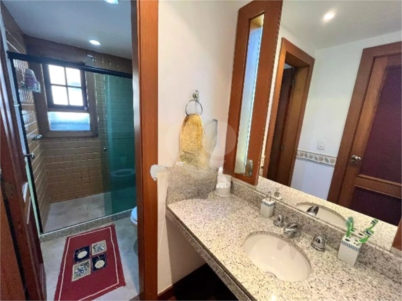Casa à venda com 4 suítes no condomínio Quinta do Lago, Petrópolis - RJ