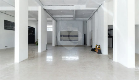 Salão para alugar em Vila Carrão, São Paulo, SP