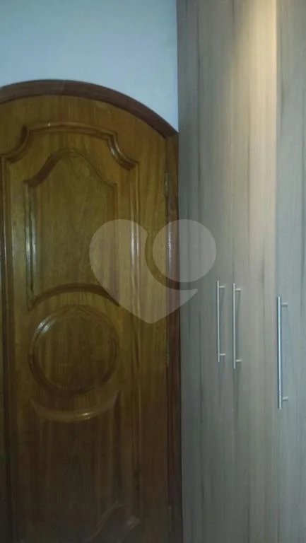 Sobrado à venda com 5 quartos, sendo 3 suítes, em Tremembé, São Paulo, SP