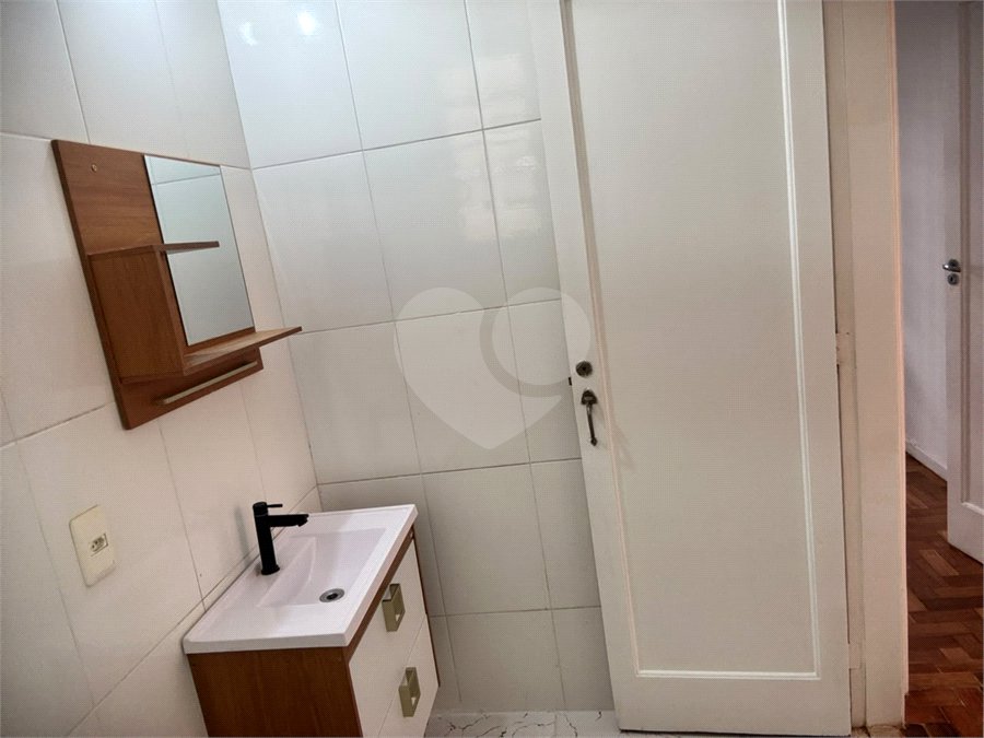 Apartamento à venda com 2 quartos, sendo 1 suíte, em Lagoa, Rio de Janeiro, RJ