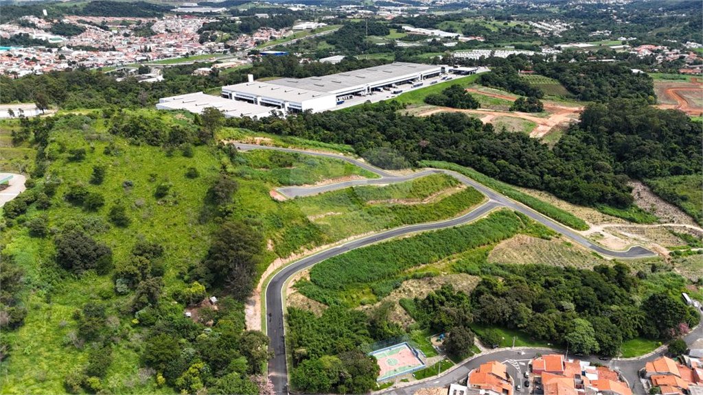Terreno à venda no condomínio Jardim Steck, Louveira - SP