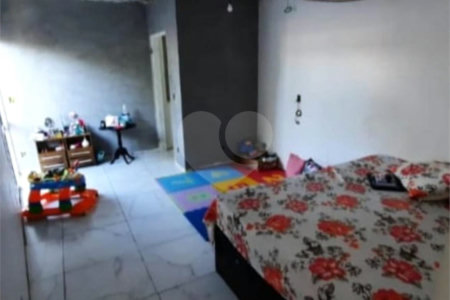 Sobrado à venda com 3 quartos, sendo 1 suíte,  em Jardim Peri Peri, São Paulo, SP