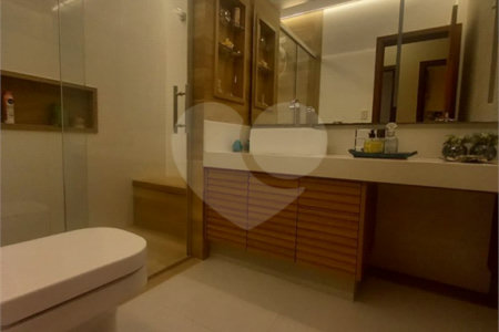 Casa à venda com 5 quartos, sendo 2 suítes, no condomínio Vinhas da Vista Alegre - Lado Sede, Vinhedo - SP