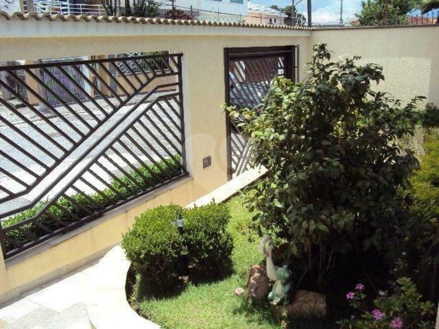 Sobrado à venda com 3 quartos, sendo 1 suíte,  em Vila Paulicéia, São Paulo, SP