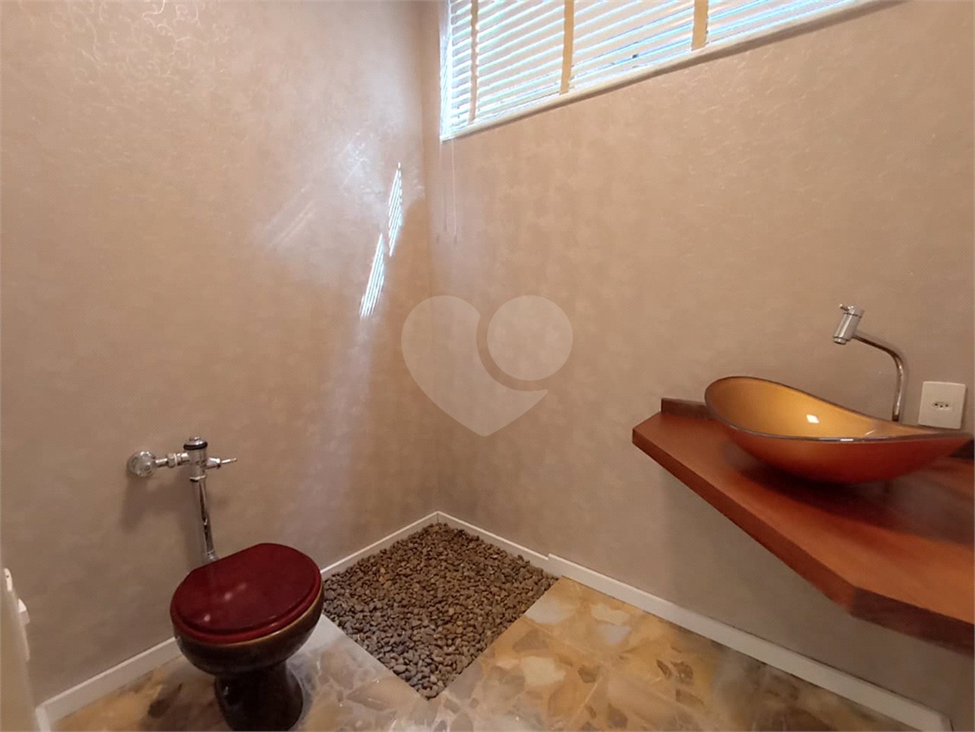 Casa para alugar com 4 quartos, sendo 1 suíte, no Centro, Itapetininga, SP