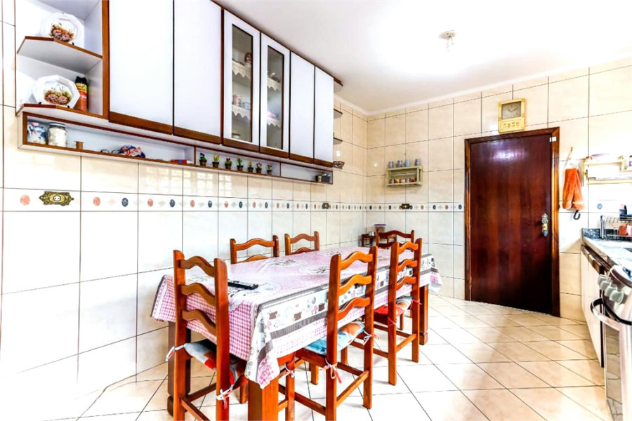 Sobrado à venda com 4 quartos, sendo 1 suíte, em Vila Nova Mazzei, São Paulo, SP