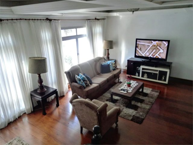 Sobrado à venda com 4 quartos, sendo 1 suíte,  em Santana, São Paulo, SP