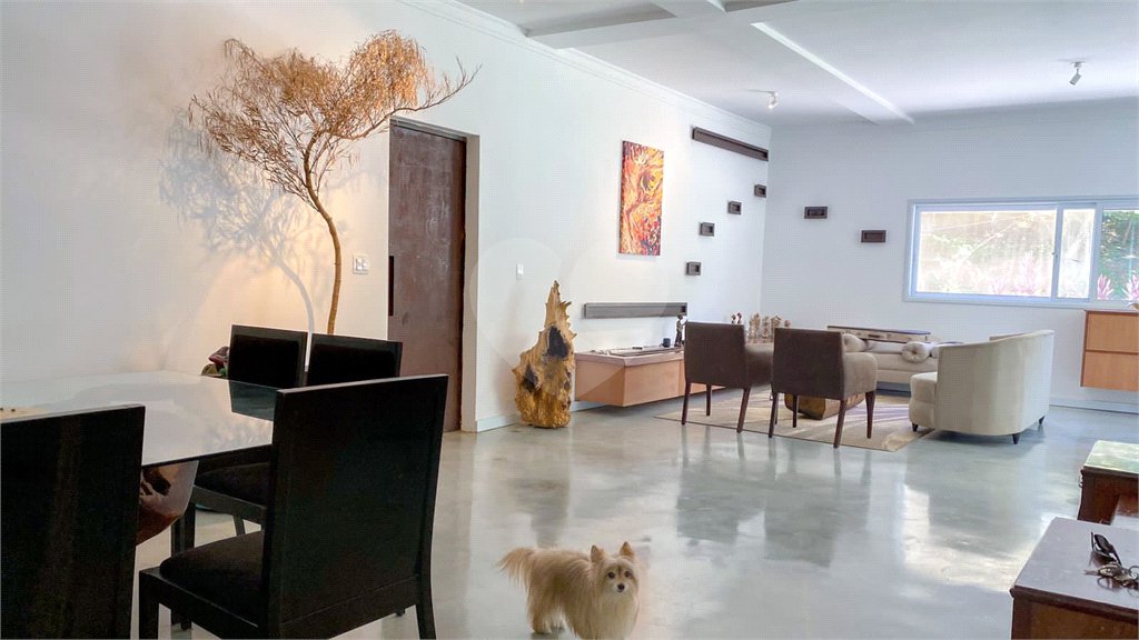 Casa à venda com 5 suítes no condomínio Suíça da Cantareira, Mairiporã - SP