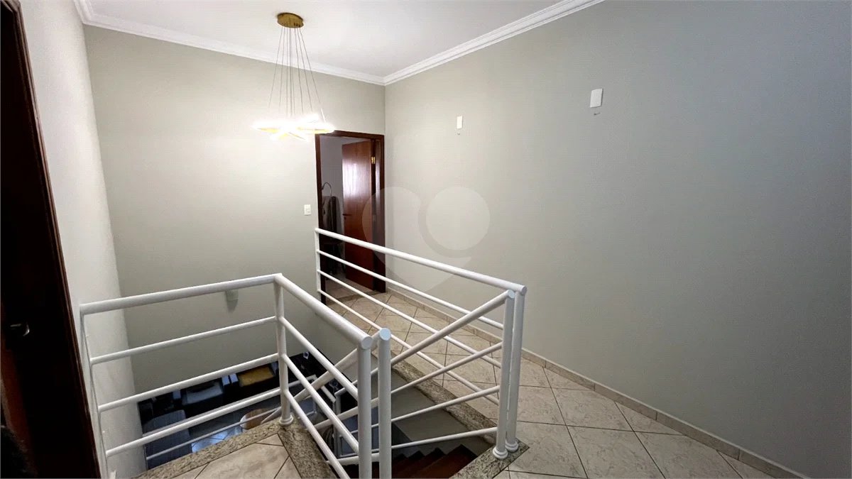 Belo Sobrado a venda em condomínio (Indaiatuba-SP)