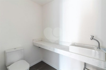 Apartamento à venda com 1 quarto em Vila Uberabinha, São Paulo, SP