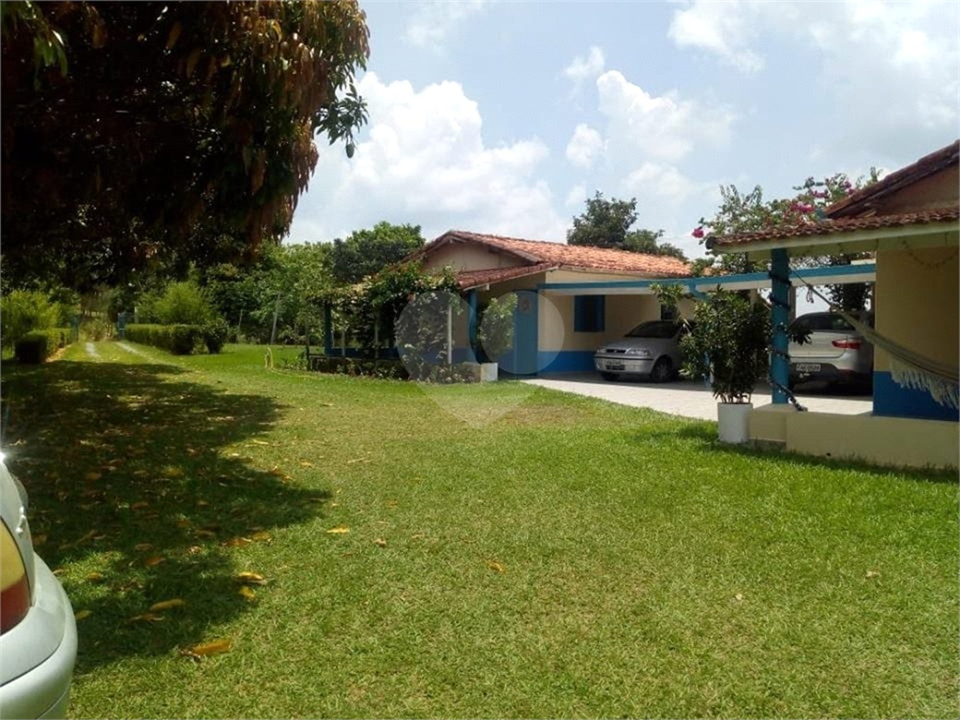 Chácara à venda com 5 quartos, sendo 2 suítes,  no Centro, Sarapuí, SP