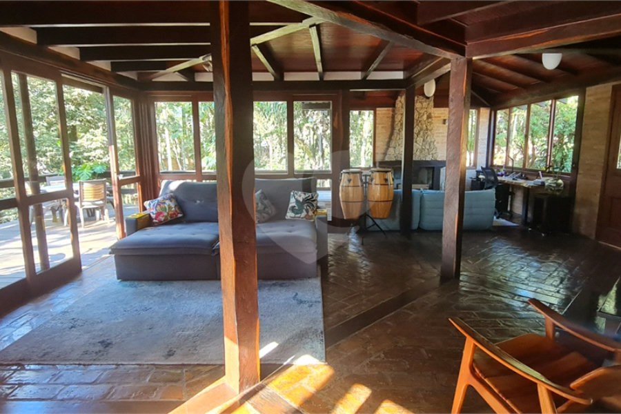 Casa à venda com 4 suítes em Serra da Cantareira, Mairiporã, SP