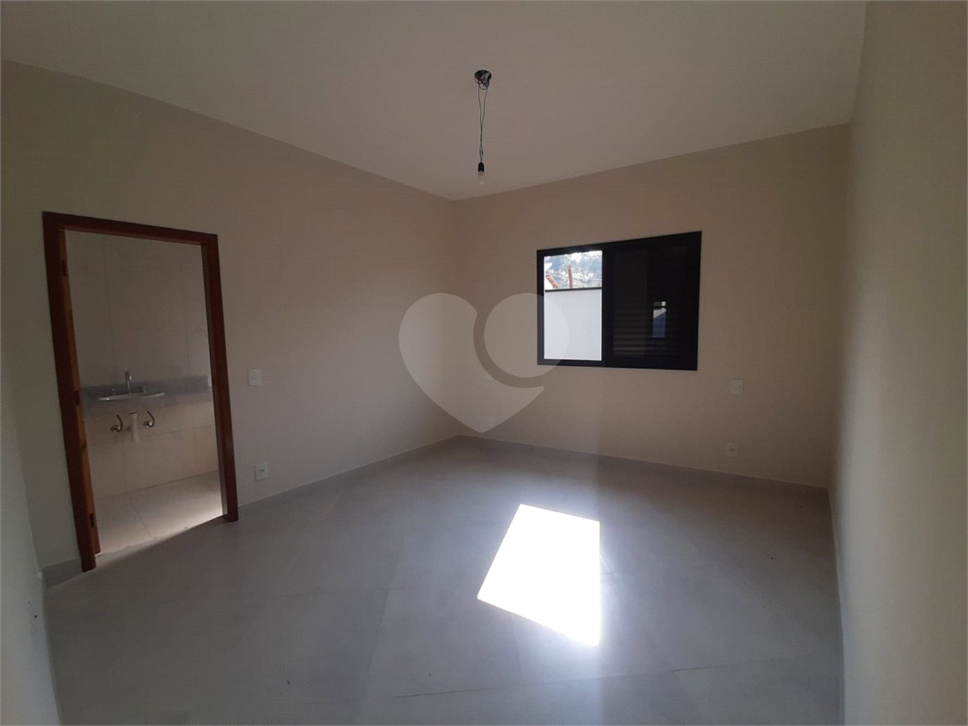 Casa à venda com 3 quartos, sendo 1 suíte, em Residencial/Comercial, Vinhedo, SP