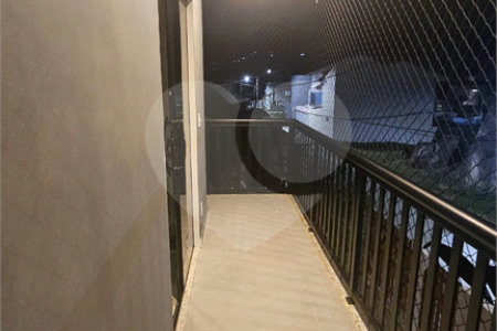 Casa à venda com 3 quartos, sendo 2 suítes, no condomínio Vale Encantado, Rio de Janeiro - RJ