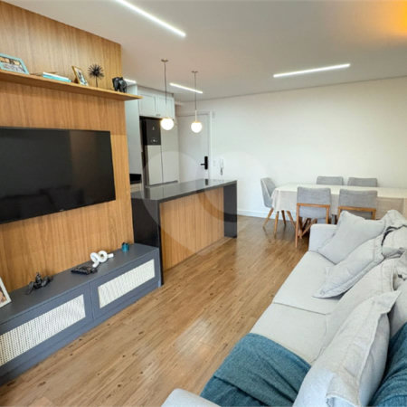 Apartamento à venda com 3 quartos, sendo 1 suíte, em Santo Amaro, São Paulo, SP