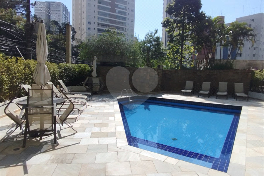 Apartamento para alugar com 3 quartos, sendo 1 suíte, em Morumbi, São Paulo, SP
