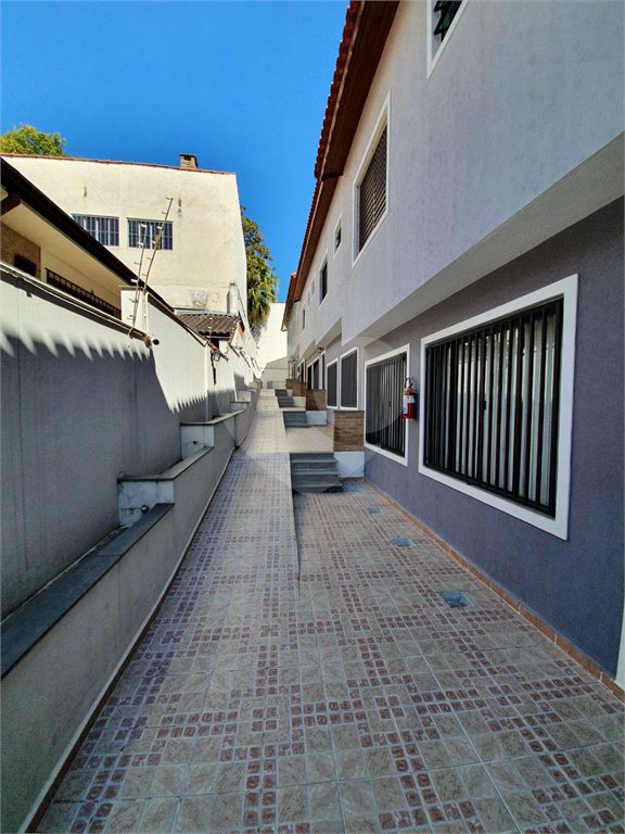 Casa à venda com 3 quartos, sendo 1 suíte, no condomínio Res Azaléias, São Paulo - SP