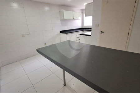 Casa à venda com 4 suítes no condomínio Pedra Mar, Rio de Janeiro - RJ