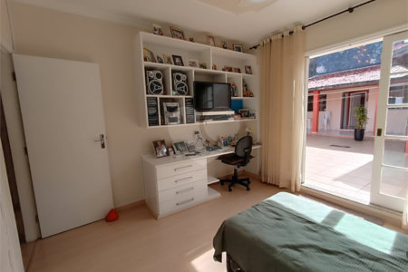 Casa à venda com 3 quartos, sendo 1 suíte, em Vila Rosa, Itapetininga, SP
