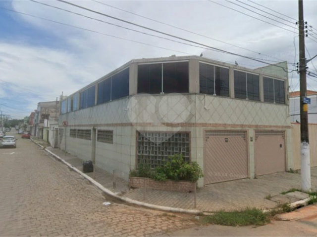 Sobrado à venda com 7 quartos, sendo 1 suíte,  em Vila Maria, São Paulo, SP