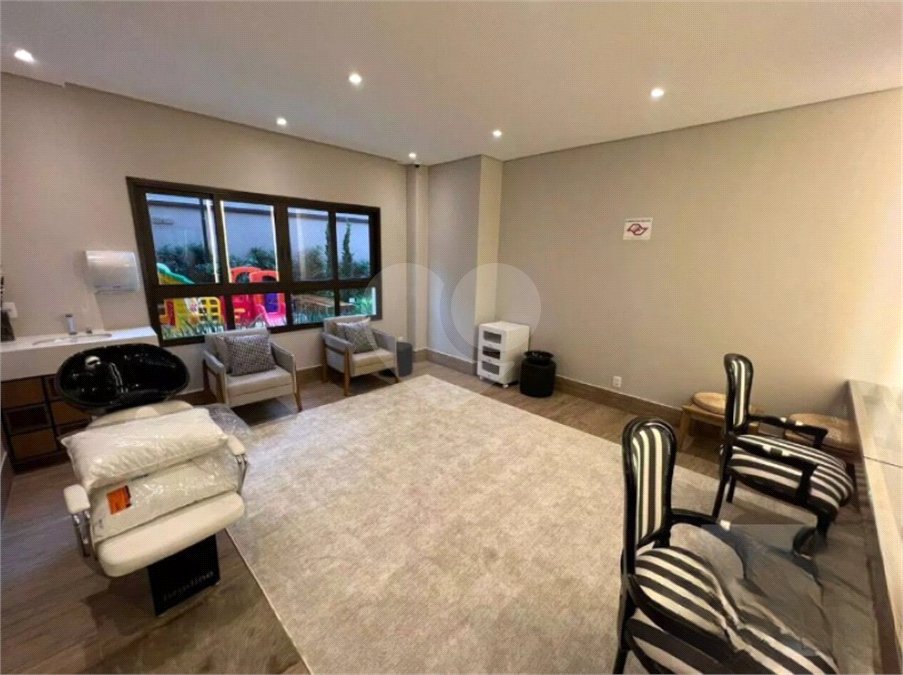 Apartamento à venda com 3 quartos, sendo 2 suítes, em Barueri, Barueri, SP