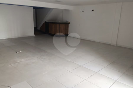Casa à venda com 3 quartos em Grajaú, Rio de Janeiro, RJ