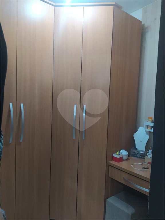 Sobrado à venda com 3 quartos, sendo 1 suíte, em Cidade Tiradentes, São Paulo, SP