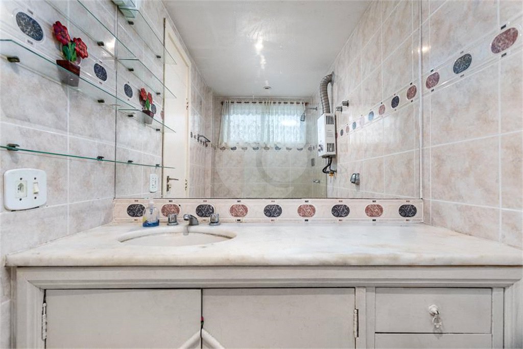 Apartamento à venda com 3 quartos, sendo 1 suíte, em Copacabana, Rio de Janeiro, RJ