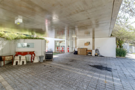 Casa à venda ou para alugar com 3 quartos, sendo 1 suíte,  no condomínio Chácara Flora, São Paulo - SP