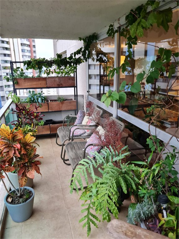 Apartamento à venda com 3 quartos, sendo 1 suíte,  em Jardim Ampliação, São Paulo, SP