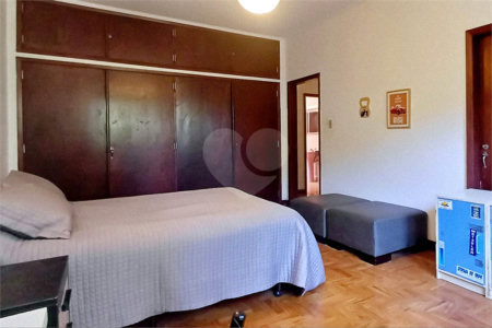 Casa Térrea à venda com 4 quartos, sendo 1 suíte,  em Brooklin Velho, São Paulo, SP