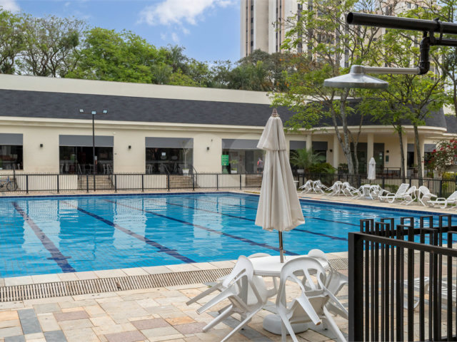 Apartamento à venda com 3 quartos, sendo 1 suíte,  em Alto da Boa Vista, São Paulo, SP