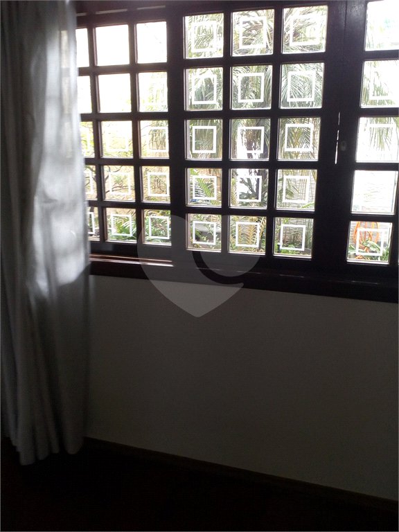 Chácara à venda com 3 quartos, sendo 1 suíte,  em Conjunto Habitacional Brás Cubas, Mogi das Cruzes, SP
