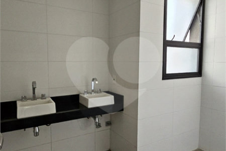 Casa à venda com 4 suítes no condomínio Cube Cidade Jardim, São Paulo - SP