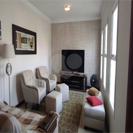 Casa à venda com 4 quartos, sendo 2 suítes, no condomínio Residencial Villa dos Inglezes, Sorocaba - SP